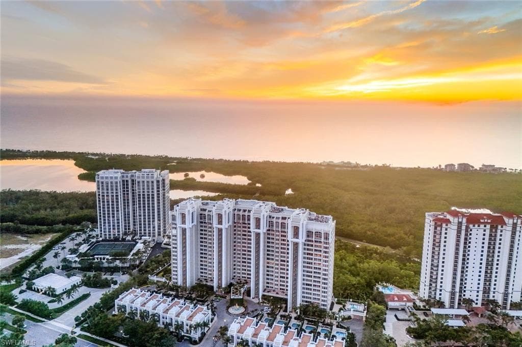 7117 Pelican Bay Blvd 1607, Naples, FL 34108-37