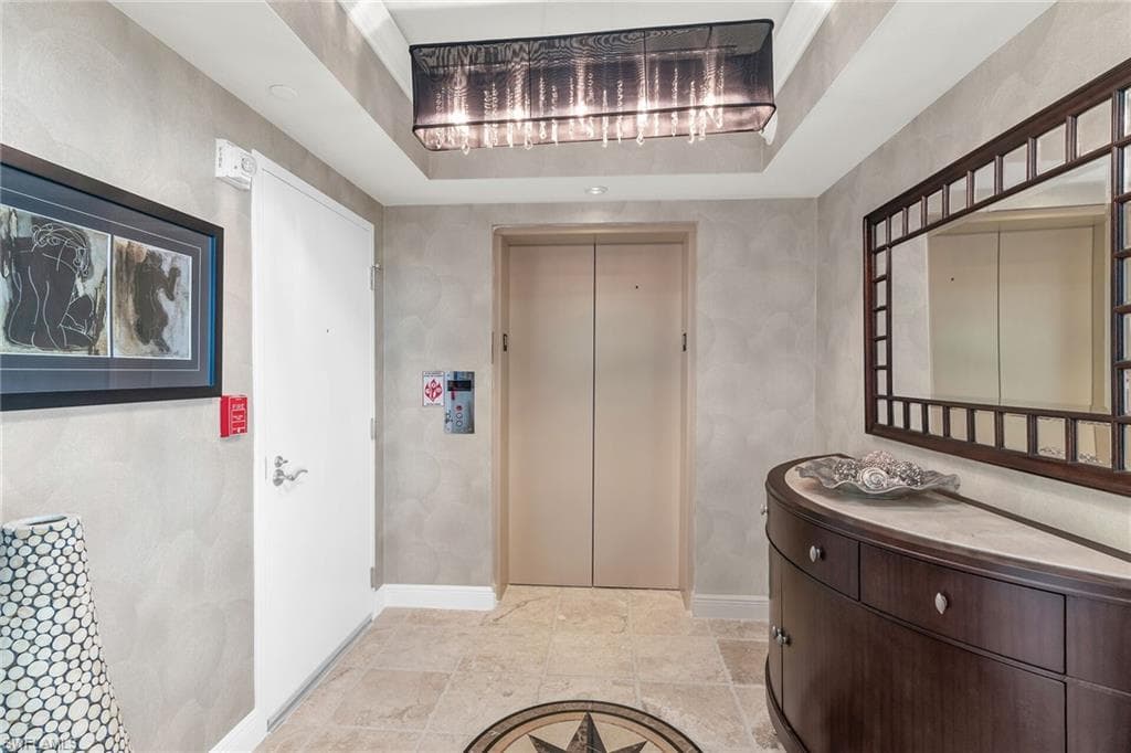 1050 Borghese Ln 1004, Naples, FL 34114-4