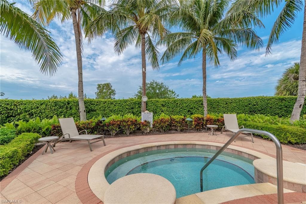 1050 Borghese Ln 1004, Naples, FL 34114-51