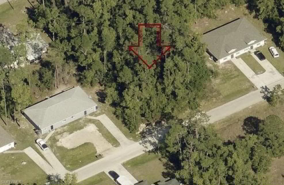 2424/2426 Joe Ave S, Lehigh Acres, FL 33973-1