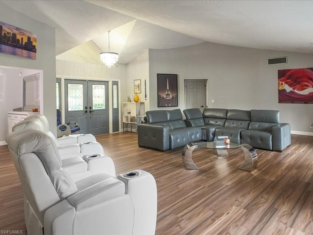 2550 16th Ave NE, Naples, FL 34120-6