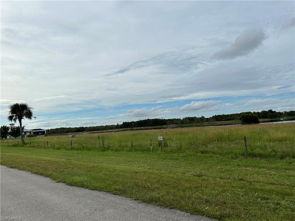515 Shady Hollow Blvd W, Naples, FL 34120-12