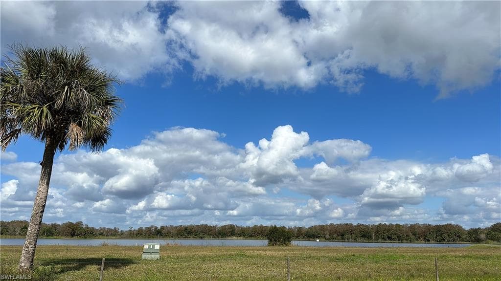 515 Shady Hollow Blvd W, Naples, FL 34120-5