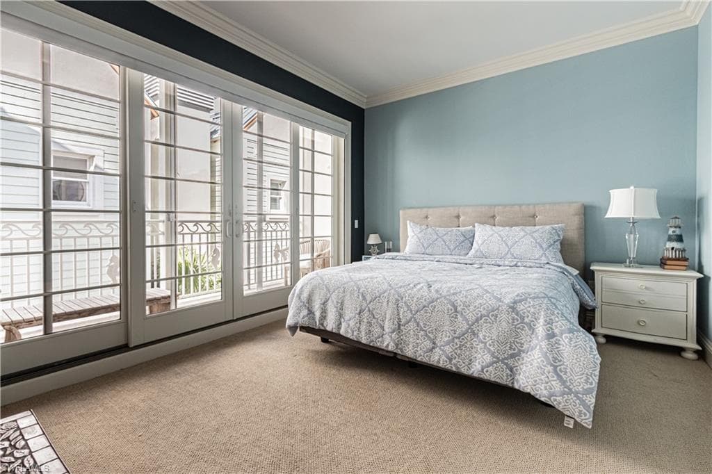 1001 10th Ave S F2, Naples, FL 34102-9