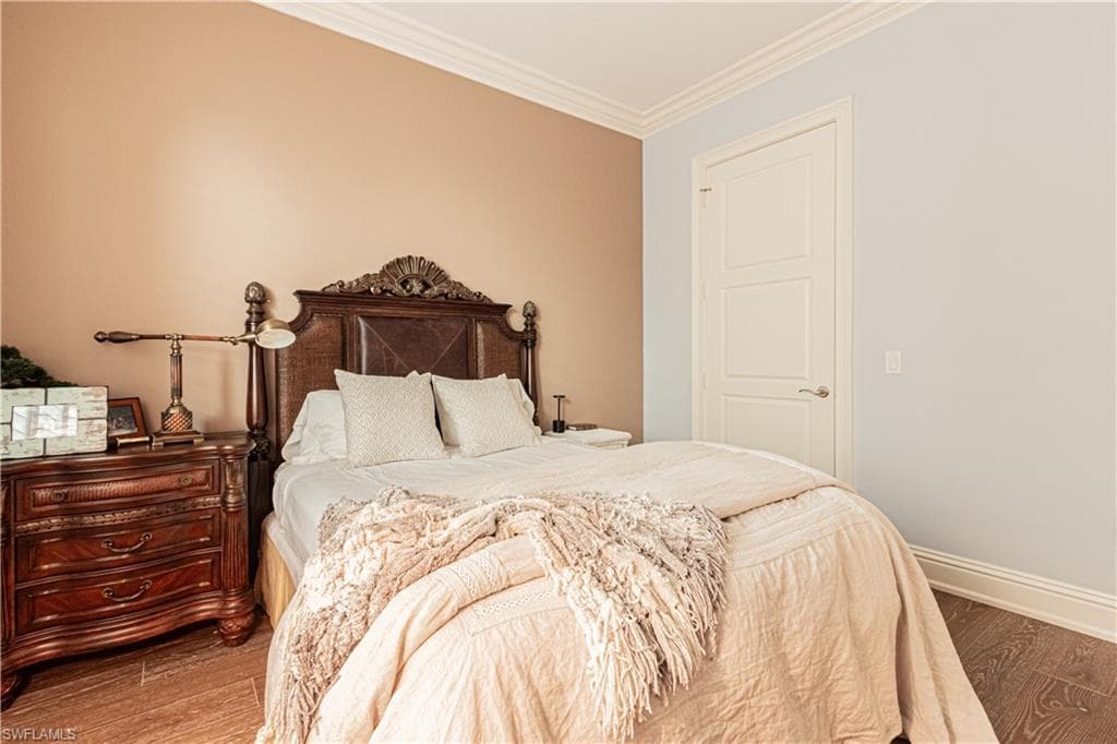 1001 10th Ave S F2, Naples, FL 34102-12