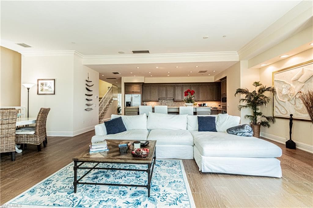 1001 10th Ave S F2, Naples, FL 34102-33
