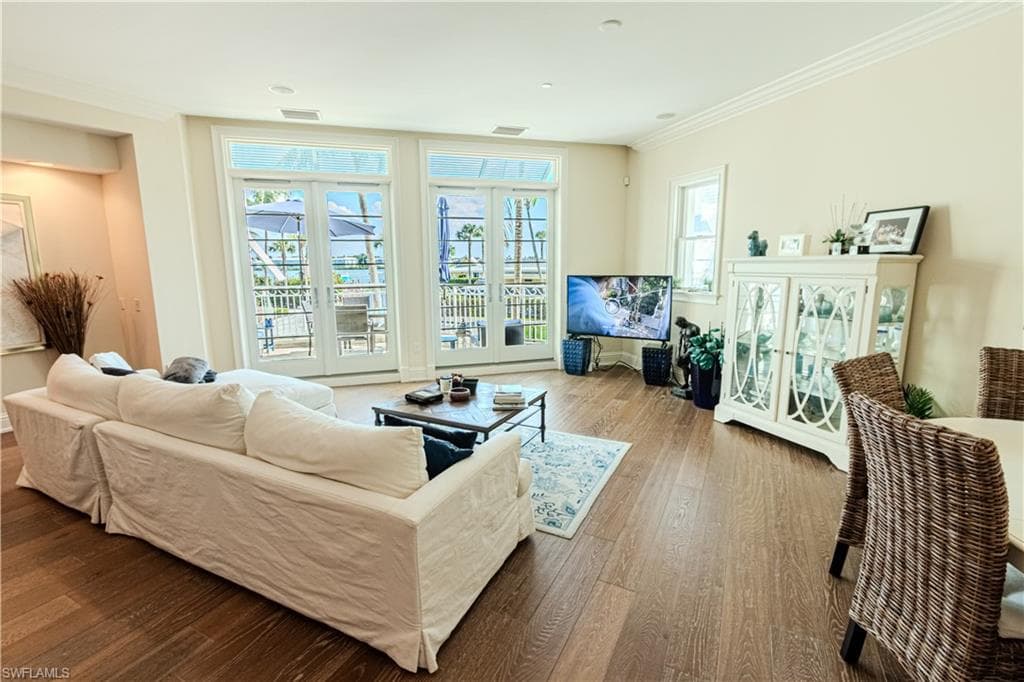1001 10th Ave S F2, Naples, FL 34102-34