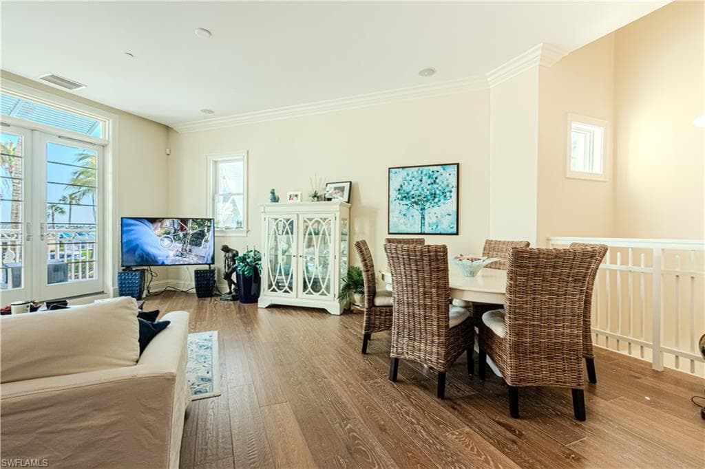 1001 10th Ave S F2, Naples, FL 34102-8