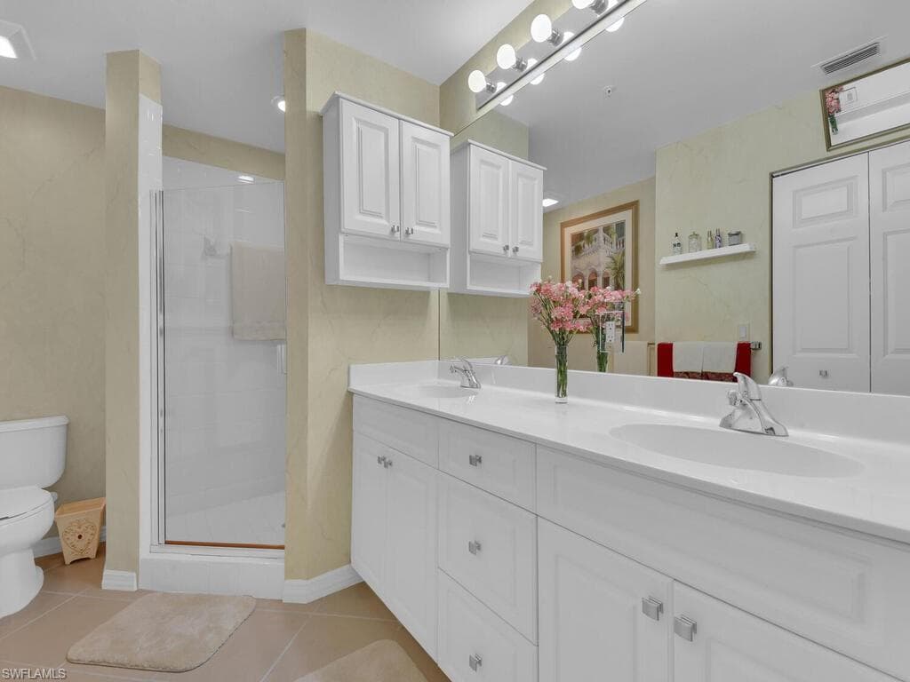 410 Bayfront Pl 2206, Naples, FL 34102-15