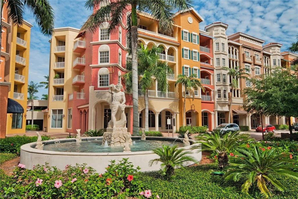 410 Bayfront Pl 2206, Naples, FL 34102-1