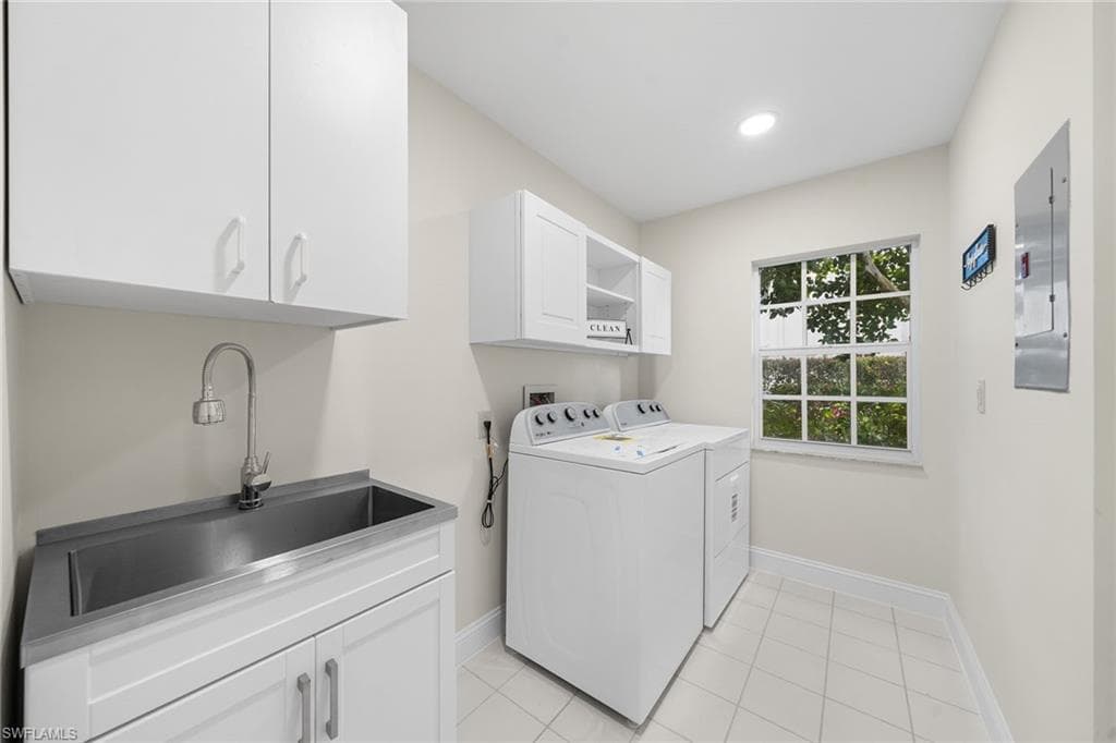 6835 San Marino Dr 809a, Naples, FL 34108-20