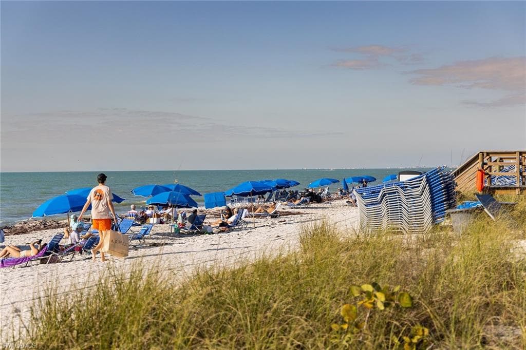6835 San Marino Dr 809a, Naples, FL 34108-24
