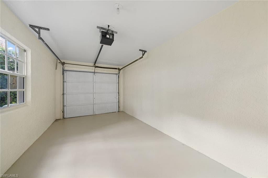 6835 San Marino Dr 809a, Naples, FL 34108-43