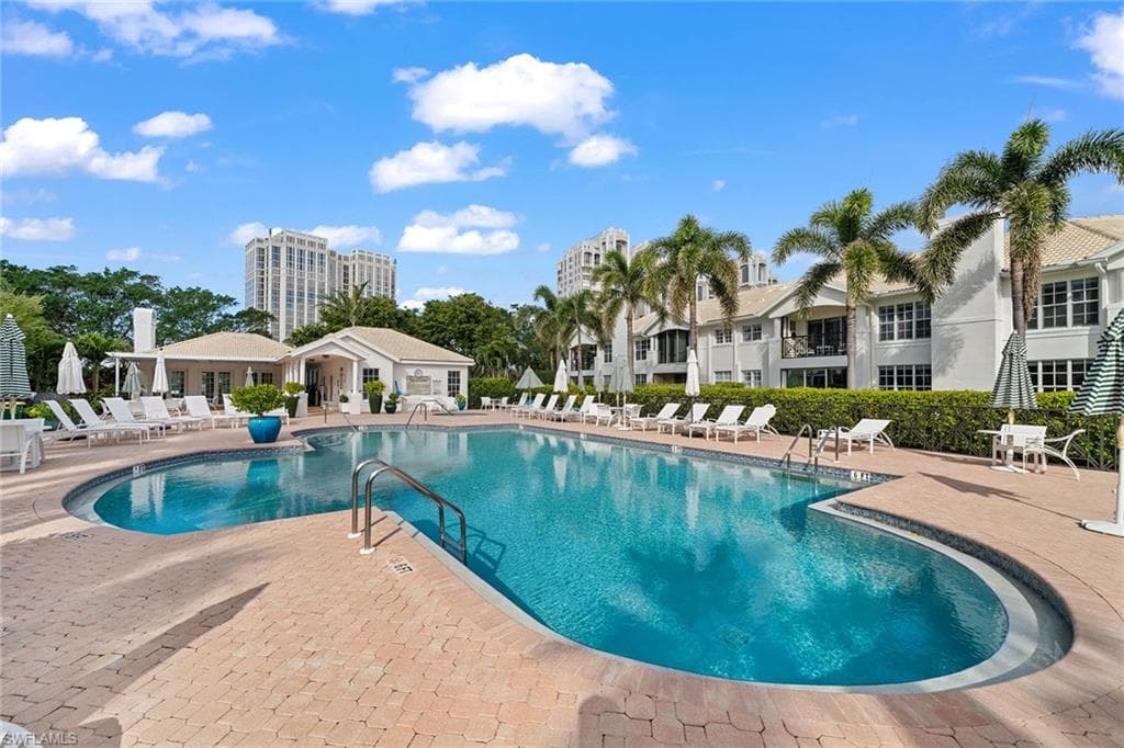 6835 San Marino Dr 809a, Naples, FL 34108-47