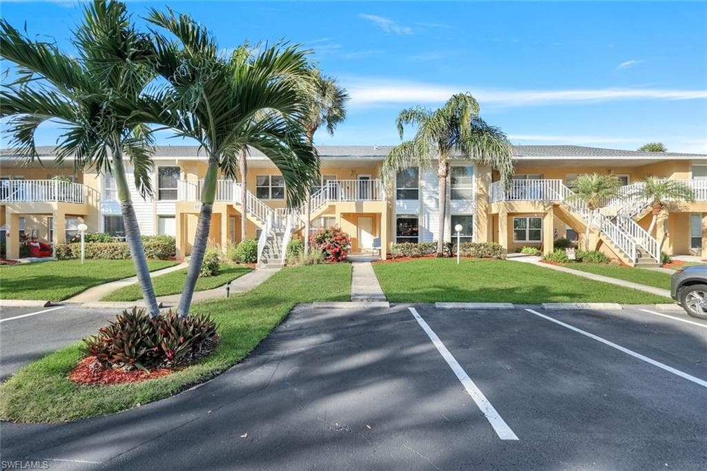 1210 Yesica Ann Cir C104, Naples, FL 34110-3