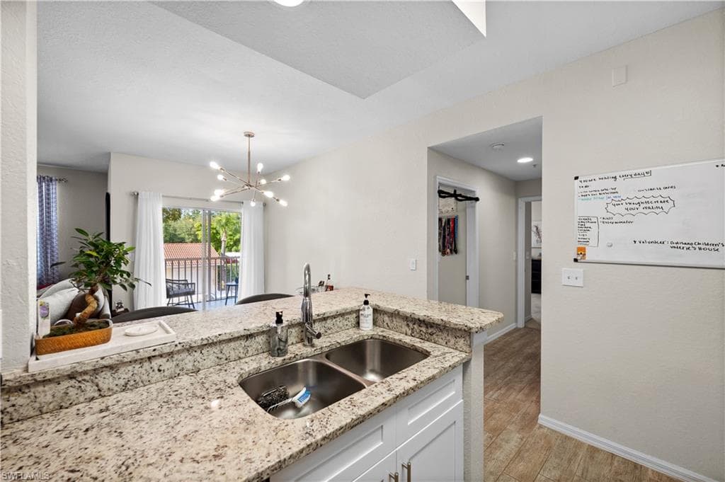 4720 Saint Croix Ln 128, Naples, FL 34109-9