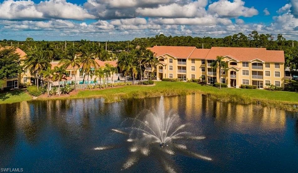 4720 Saint Croix Ln 128, Naples, FL 34109-1
