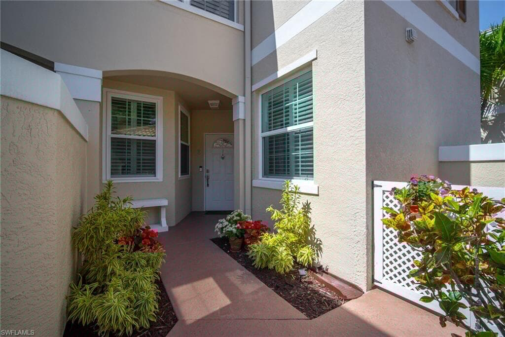 8355 Excalibur Cir L3, Naples, FL 34108-24