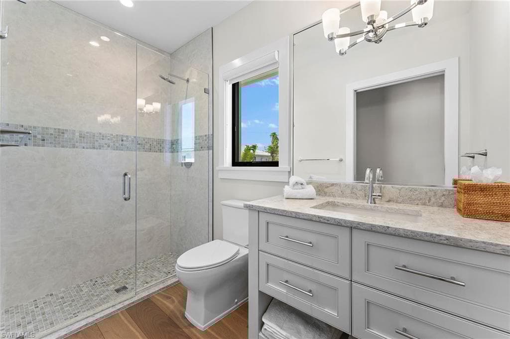 644 Lake Dr, Naples, FL 34102-31