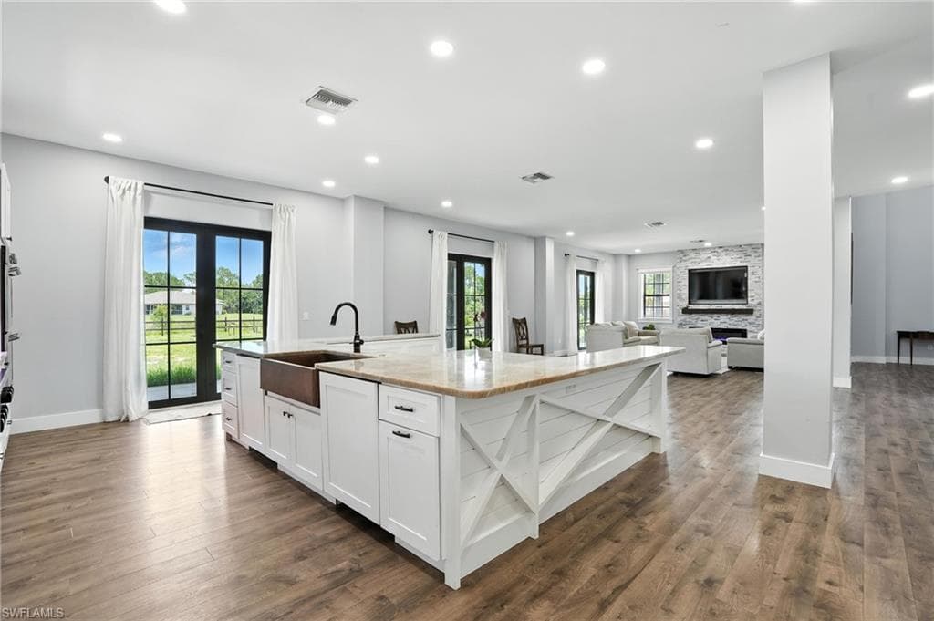1474 Saint Clair Shores Rd, Naples, FL 34104-17