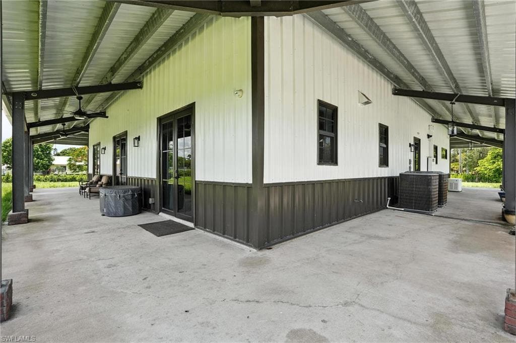 1474 Saint Clair Shores Rd, Naples, FL 34104-47