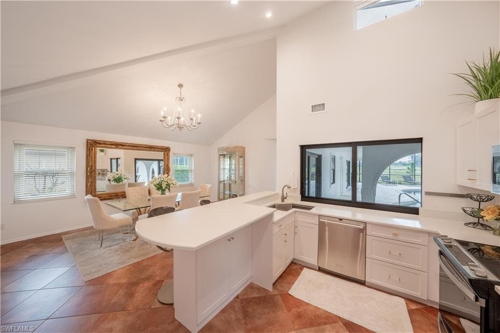 132 Palmetto Dunes Cir, Naples, FL 34113-13