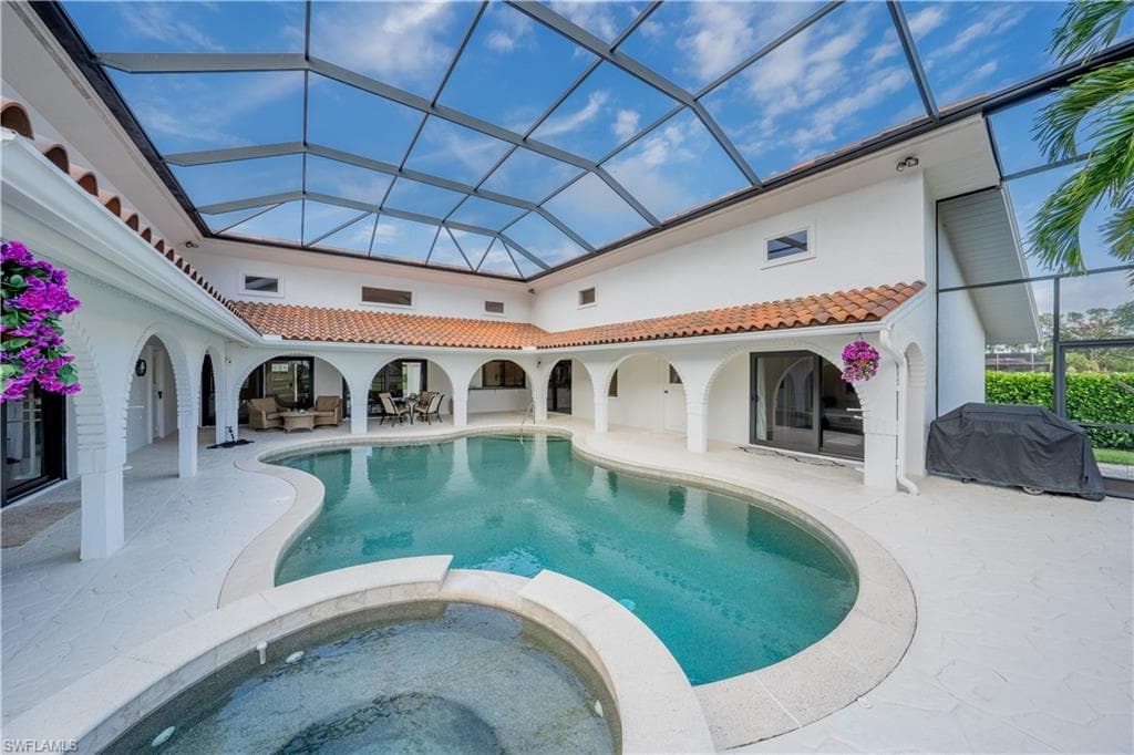 132 Palmetto Dunes Cir, Naples, FL 34113-7