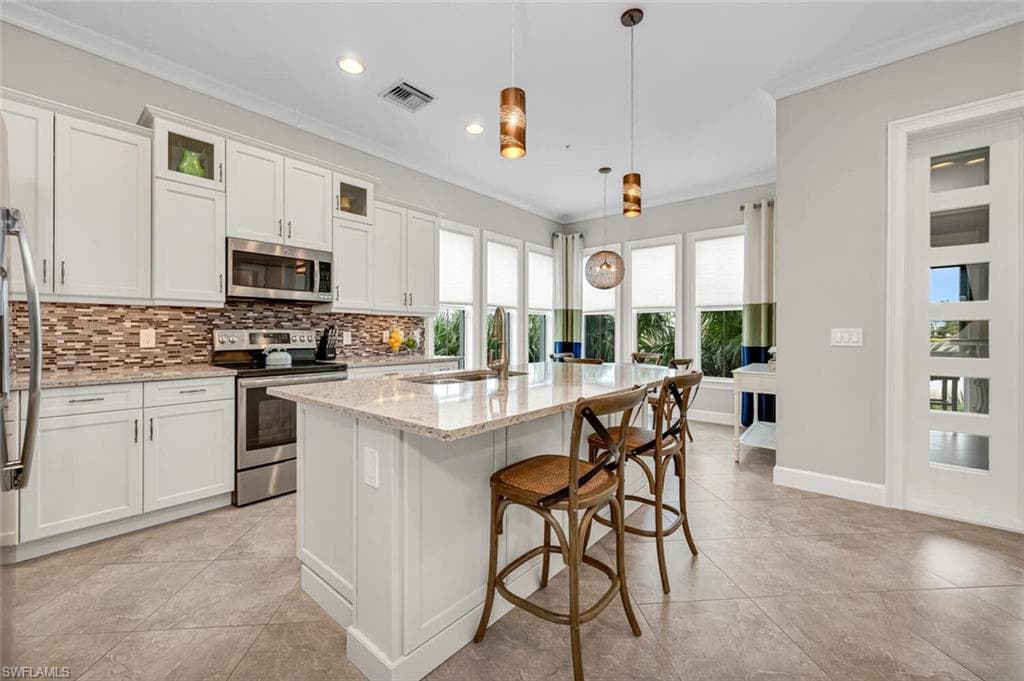 6553 Dominica Dr 101, Naples, FL 34113-9