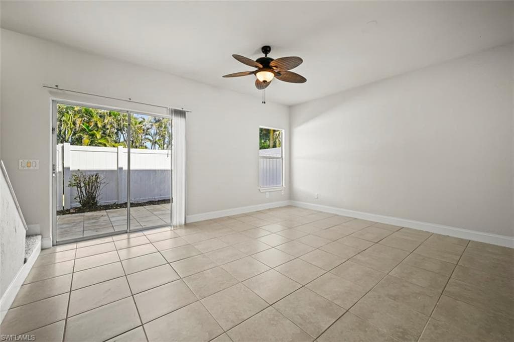 6111 Lake Front Dr, Fort Myers, FL 33908-4