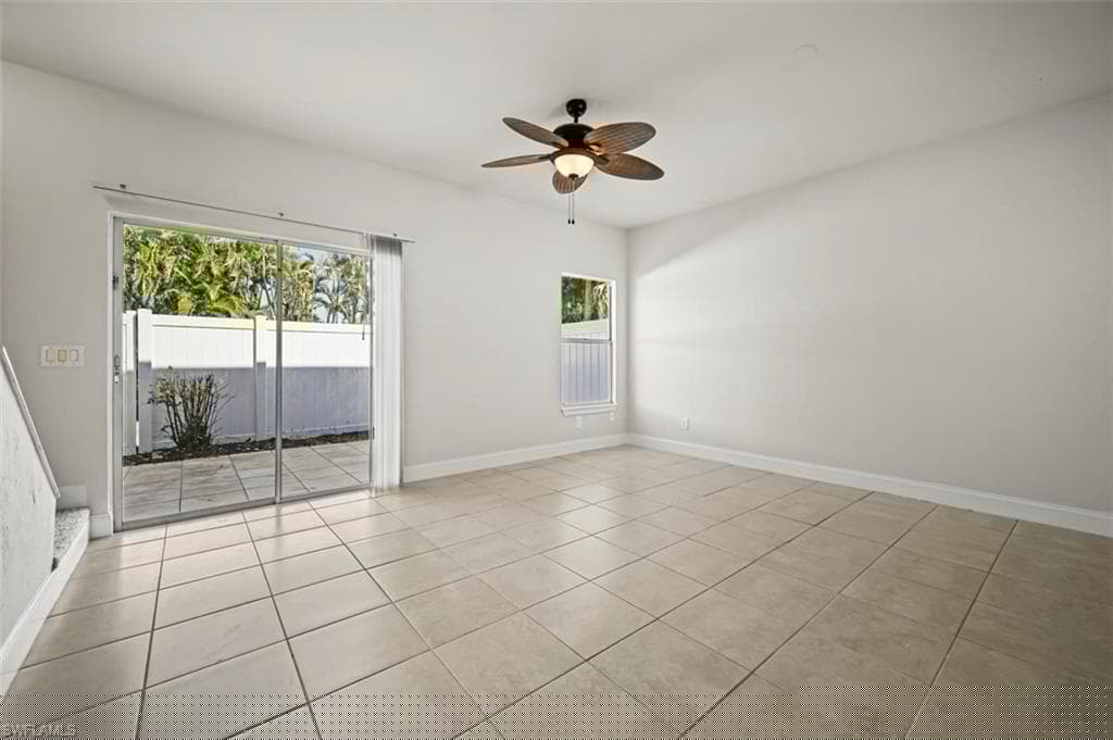6111 Lake Front Dr, Fort Myers, FL 33908-5