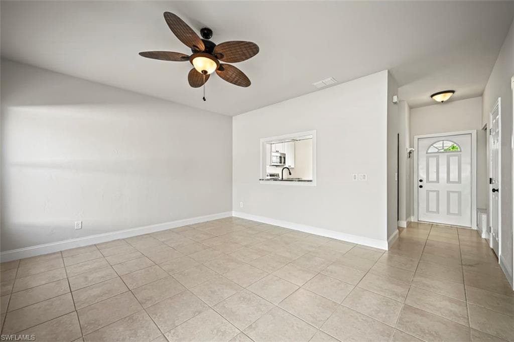 6111 Lake Front Dr, Fort Myers, FL 33908-6