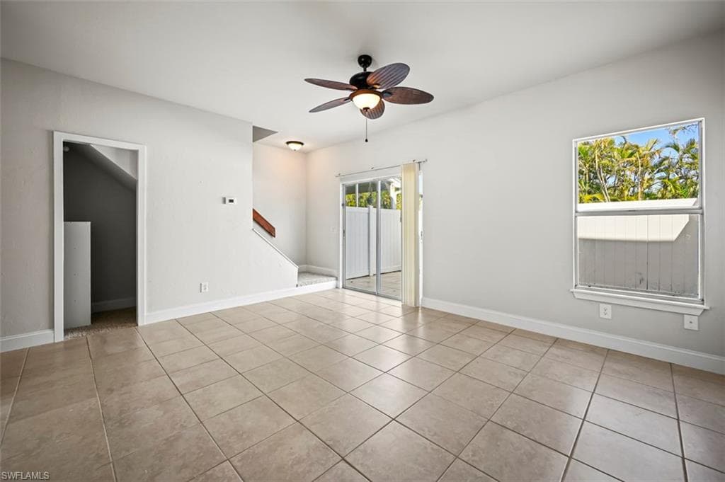 6111 Lake Front Dr, Fort Myers, FL 33908-8