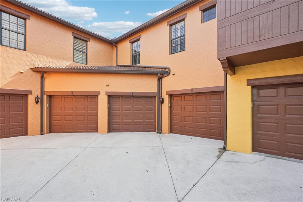 9081 Albion Ln S 6506, Naples, FL 34113-30