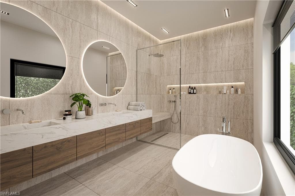 1150 8th Ter N, Naples, FL 34102-8