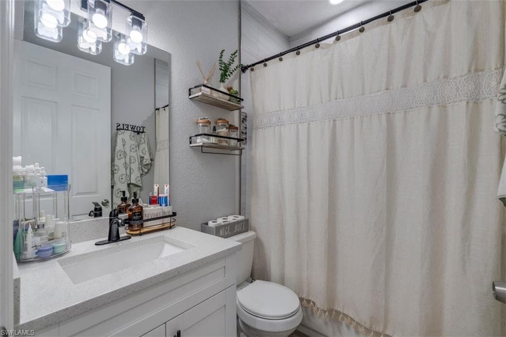 11661 Chapman Ave, Bonita Springs, FL 34135-19