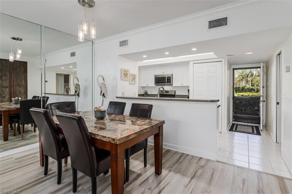 3621 Wild Pines Dr 108, Bonita Springs, FL 34134-12