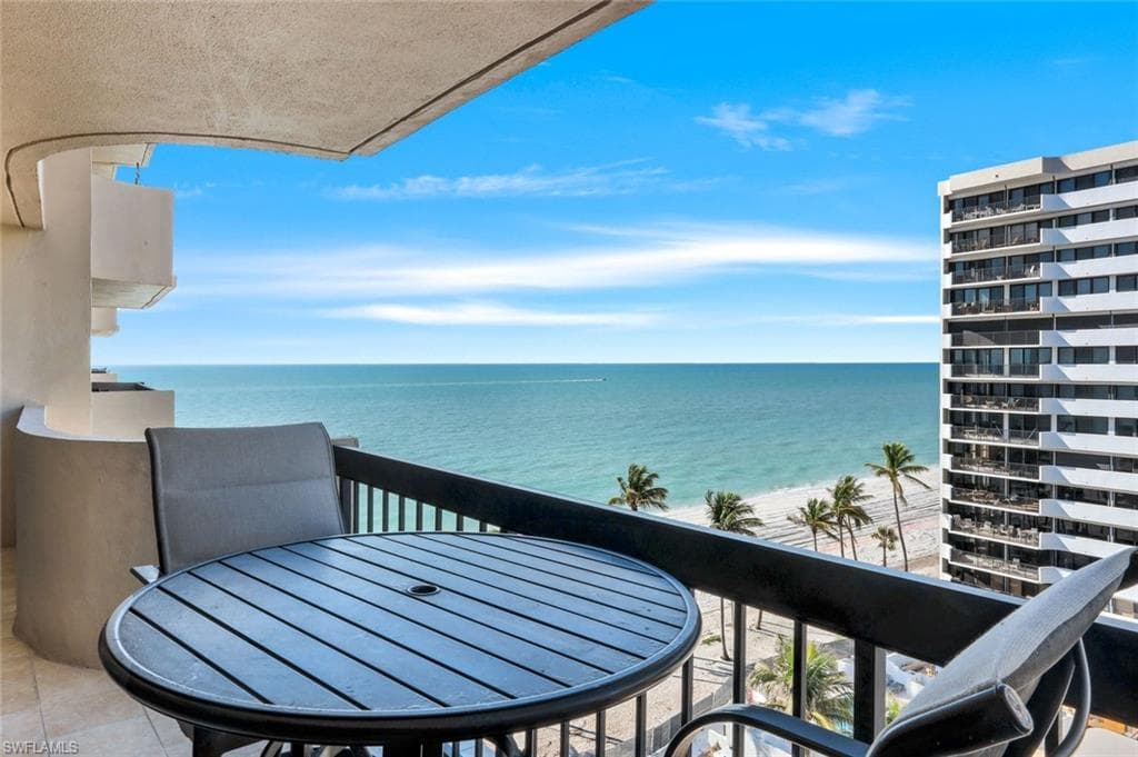 4001 Gulf Shore Blvd N 902, Naples, FL 34103-1