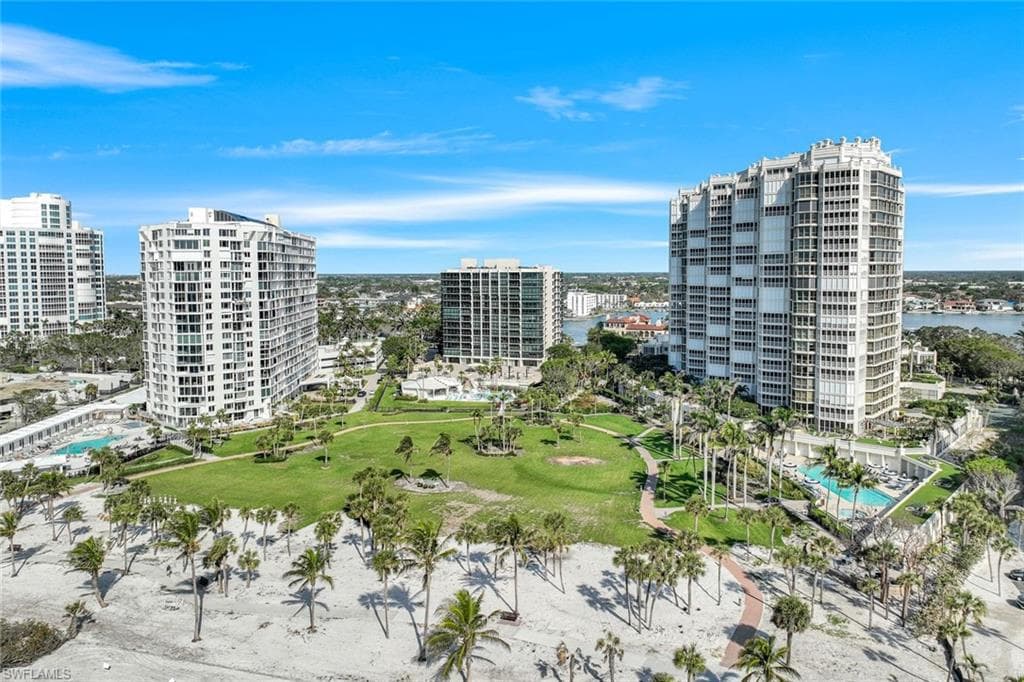 4001 Gulf Shore Blvd N 902, Naples, FL 34103-25