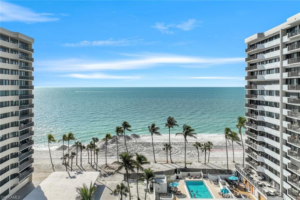 4001 Gulf Shore Blvd N 902, Naples, FL 34103-34