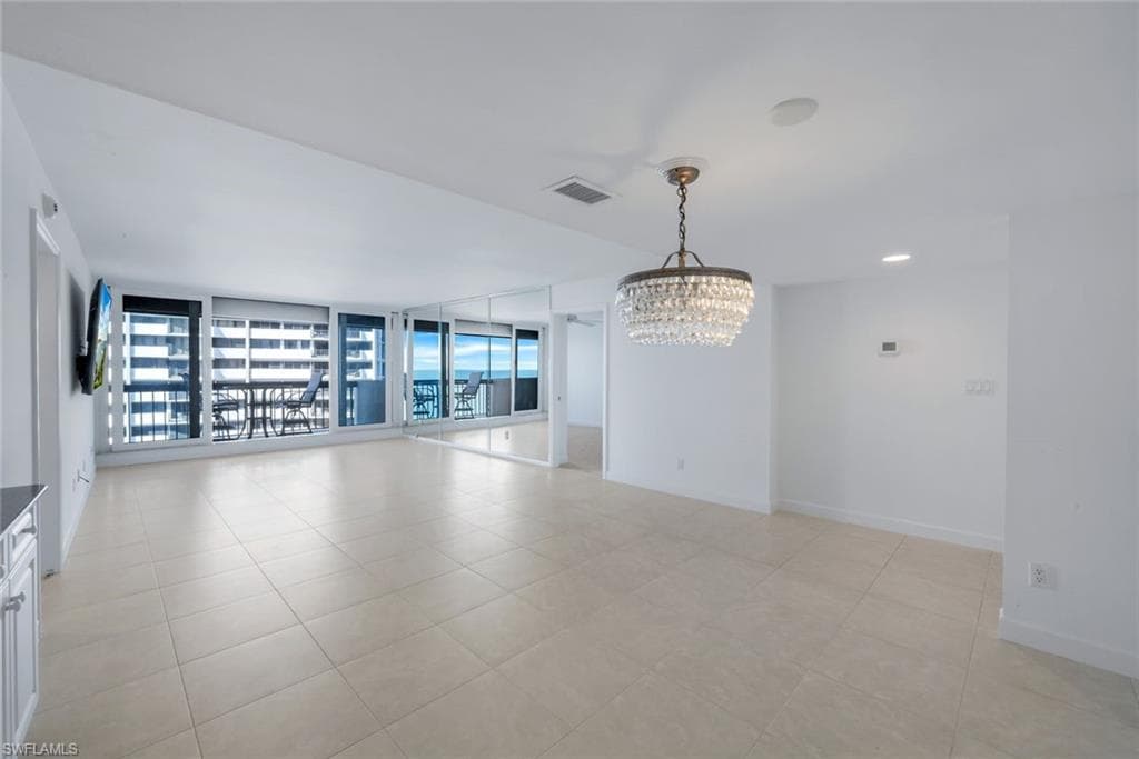 4001 Gulf Shore Blvd N 902, Naples, FL 34103-3