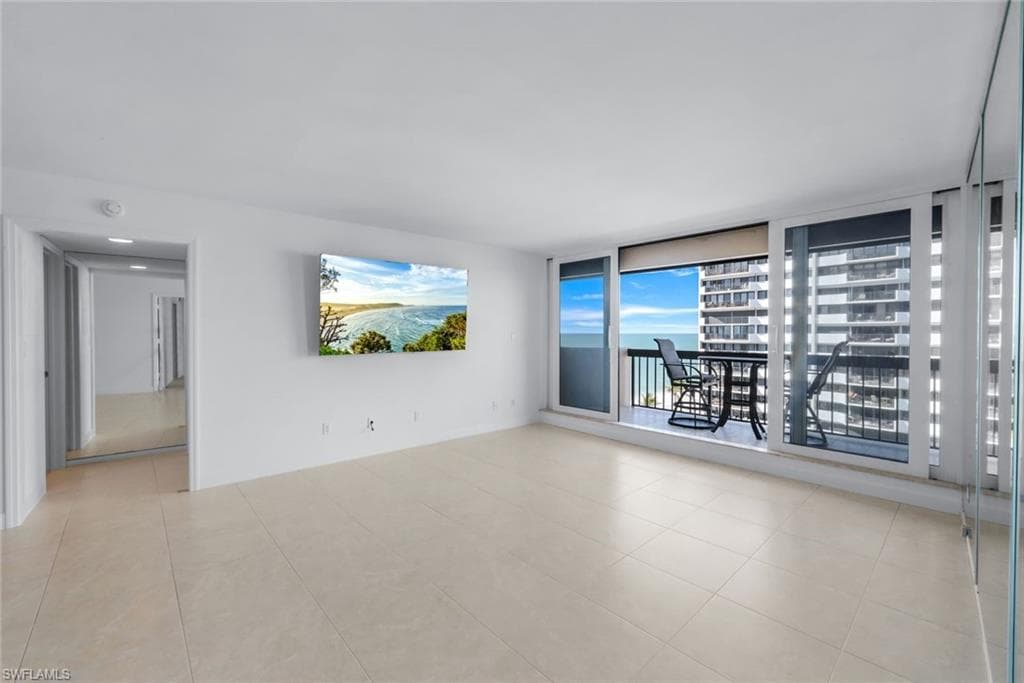 4001 Gulf Shore Blvd N 902, Naples, FL 34103-6