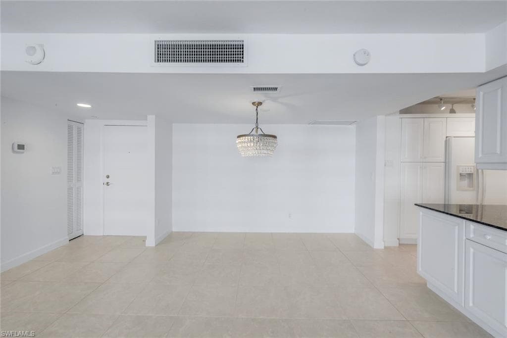 4001 Gulf Shore Blvd N 902, Naples, FL 34103-8