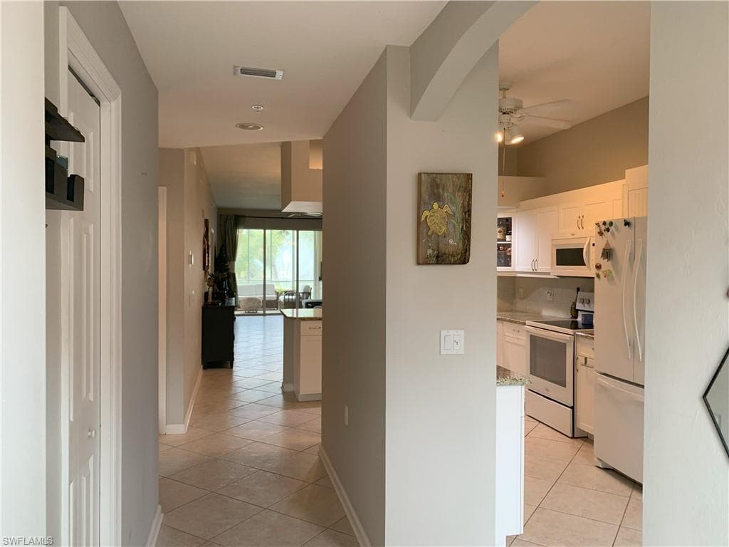6820 Beach Resort Dr 11, Naples, FL 34114-3