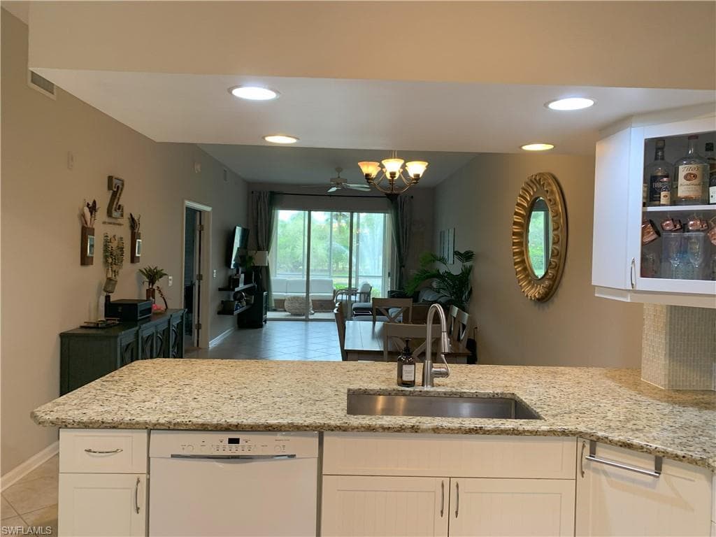 6820 Beach Resort Dr 11, Naples, FL 34114-8