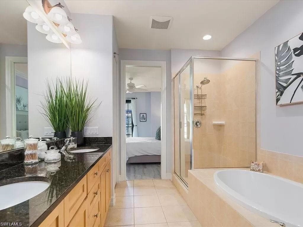 9163 Delano St 10004, Naples, FL 34113-12