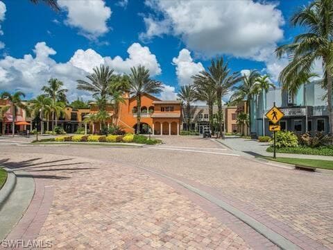 9163 Delano St 10004, Naples, FL 34113-21