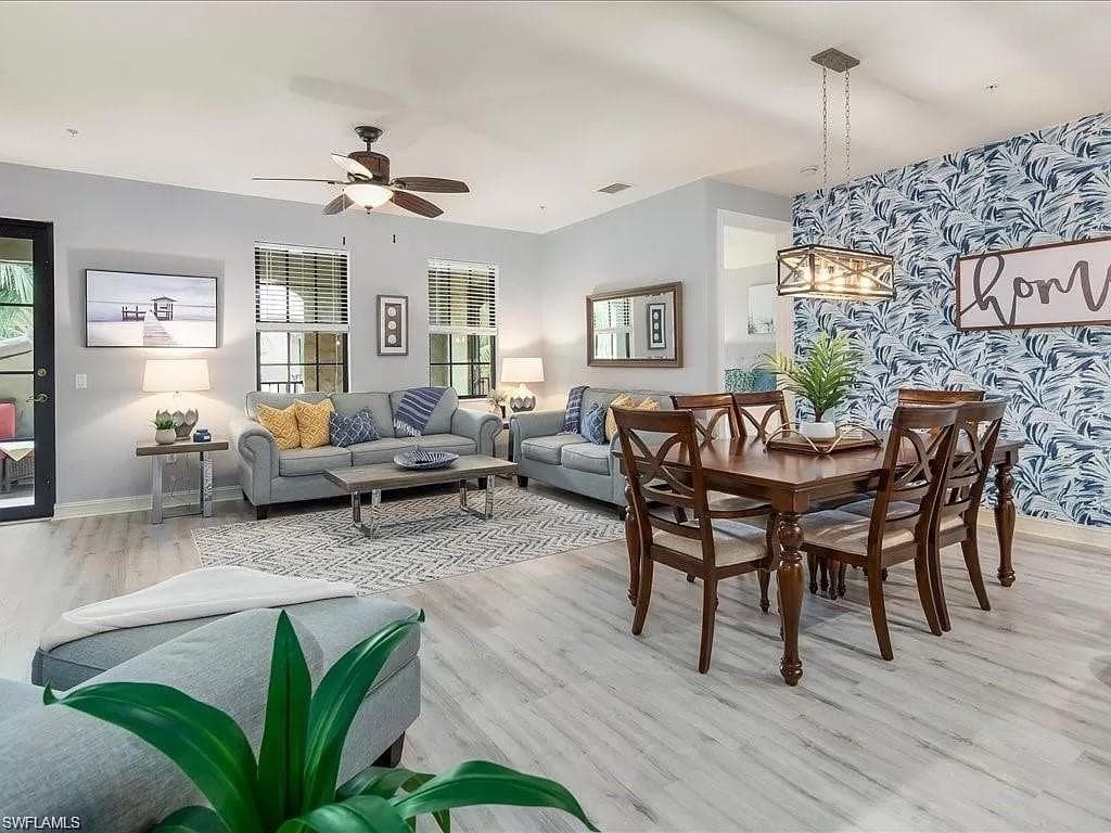 9163 Delano St 10004, Naples, FL 34113-8