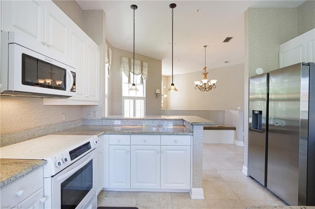 934 Egrets Run 204, Naples, FL 34108-9