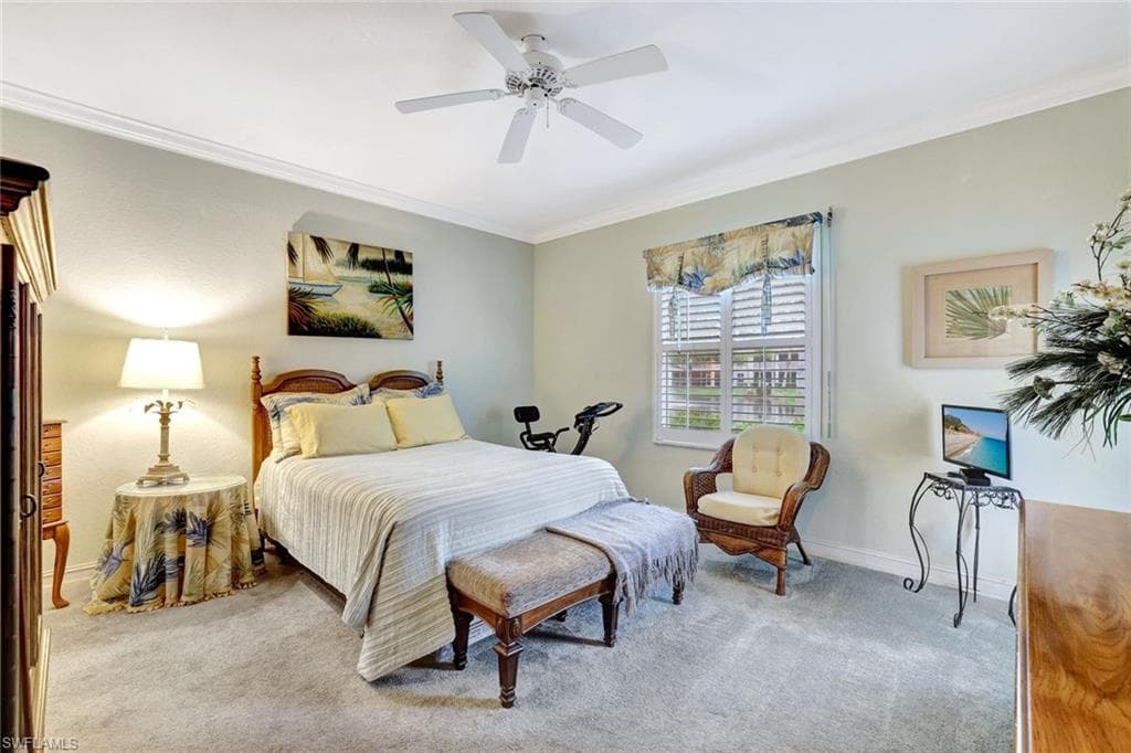 800 Diamond Cir NE 805, Naples, FL 34110-16