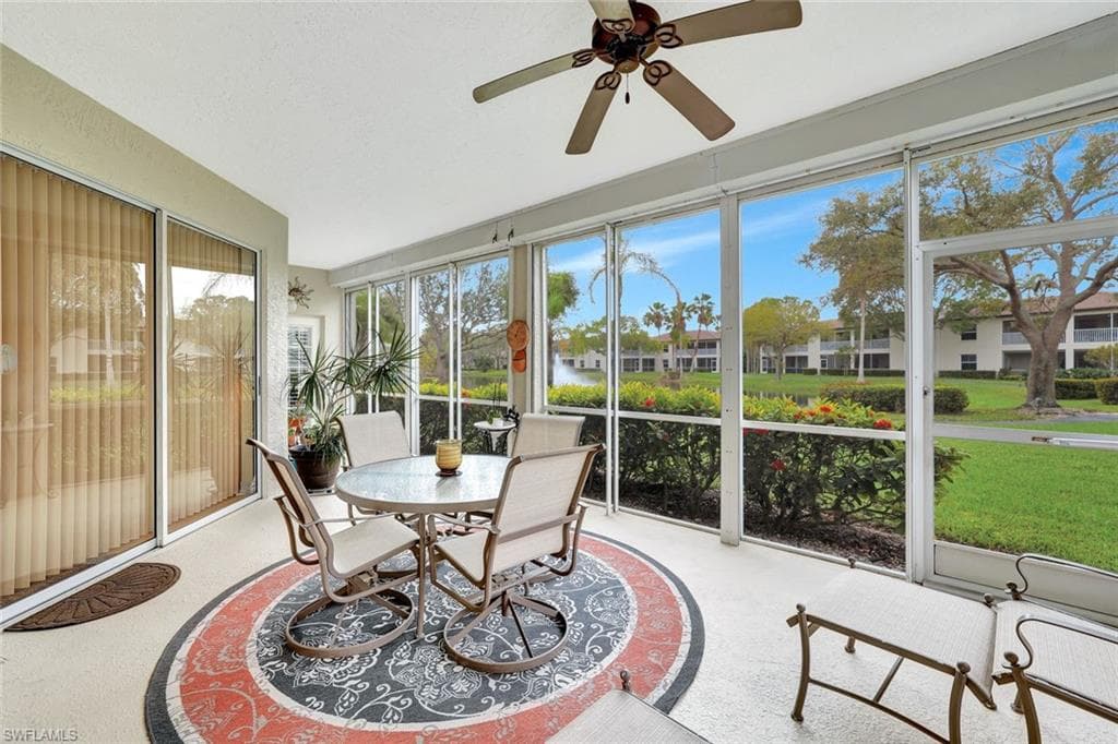 800 Diamond Cir NE 805, Naples, FL 34110-24
